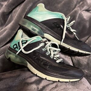 Nike Women’s Air Max size 6.5